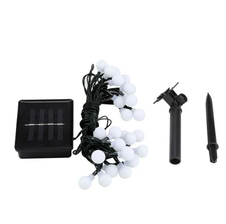 Ghirlanda luminoasa cu panou solar, UBX®, 50 becuri alb mat, 7 m, lumina alb cald, 8 moduri de iluminare, 2V, 110 mAh Ghirlanda luminoasa cu panou solar, UBX®, 50 becuri alb mat, 7 m, lumina alb cald, 8 moduri de iluminare, 2V, 110 mAh